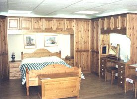 SOLID PINE